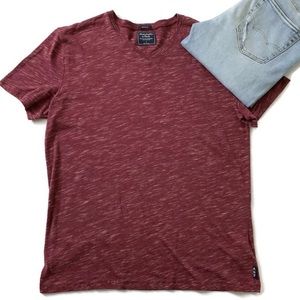 Men’s A&F V-Neck (M/L)
